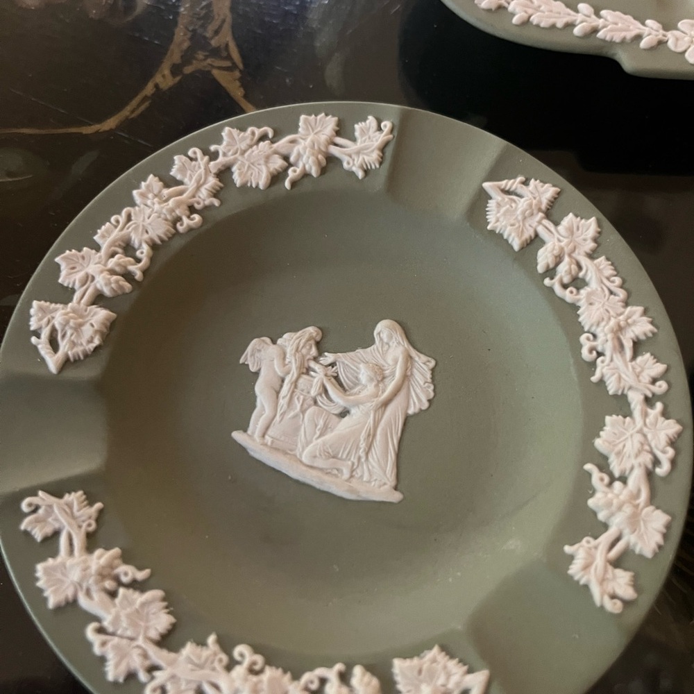 Set Of 3 Vintage Wegdwood green Jasperware ashtray - Picture 3 of 5